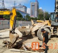 美国操逼图片高温下的坚守｜道路建设者用汗水铺就畅通路